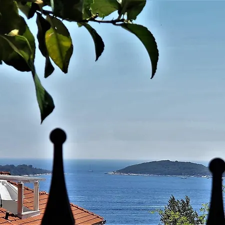 Roso - Zf Hvar *