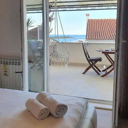 Roso - Zf Hvar
